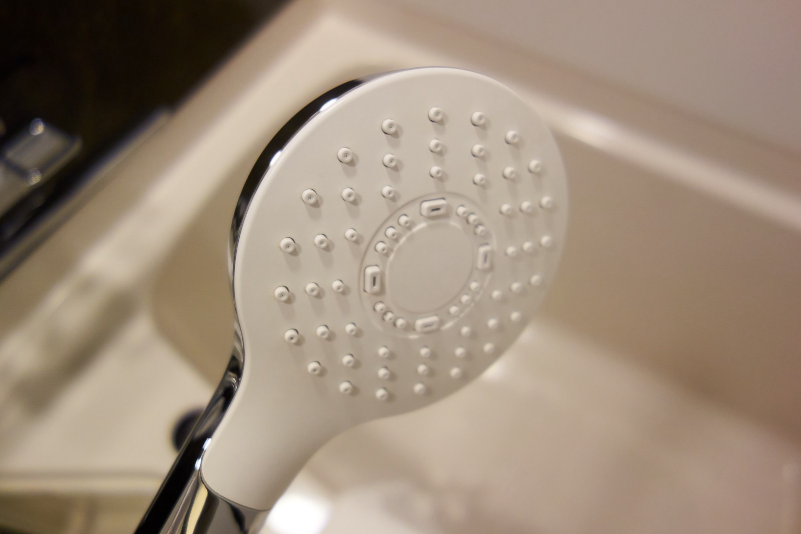 変なホテル東京羽田 バスルームのシャワー
