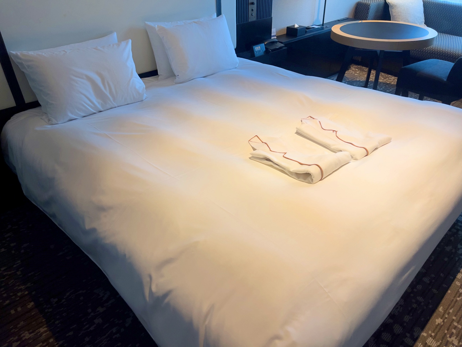 KOKO HOTEL Premier 熊本 ベッド